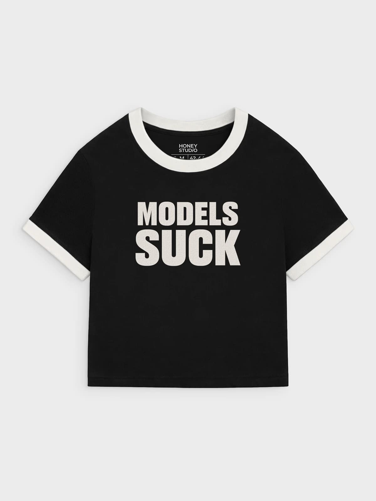 Футболка приталенная черная с принтом Models suck — миниатюра 1