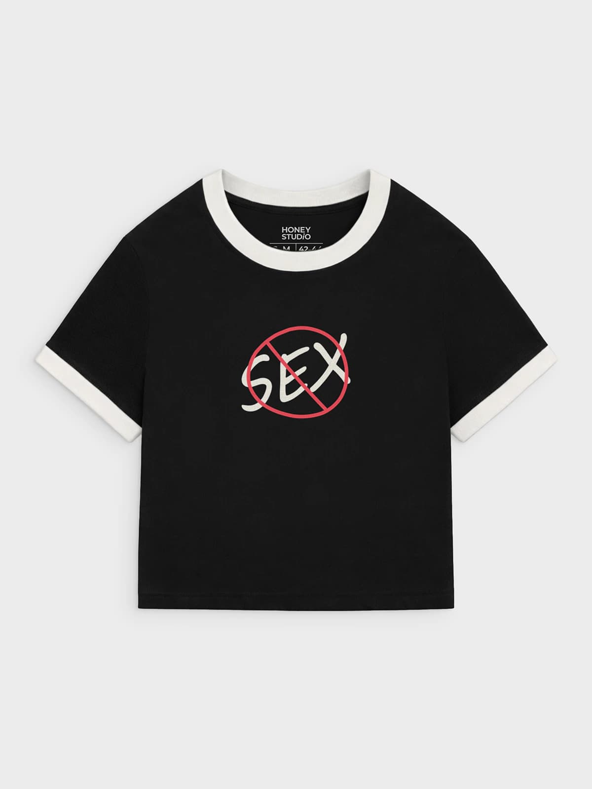 Футболка приталенная черная с принтом No sex — миниатюра 1