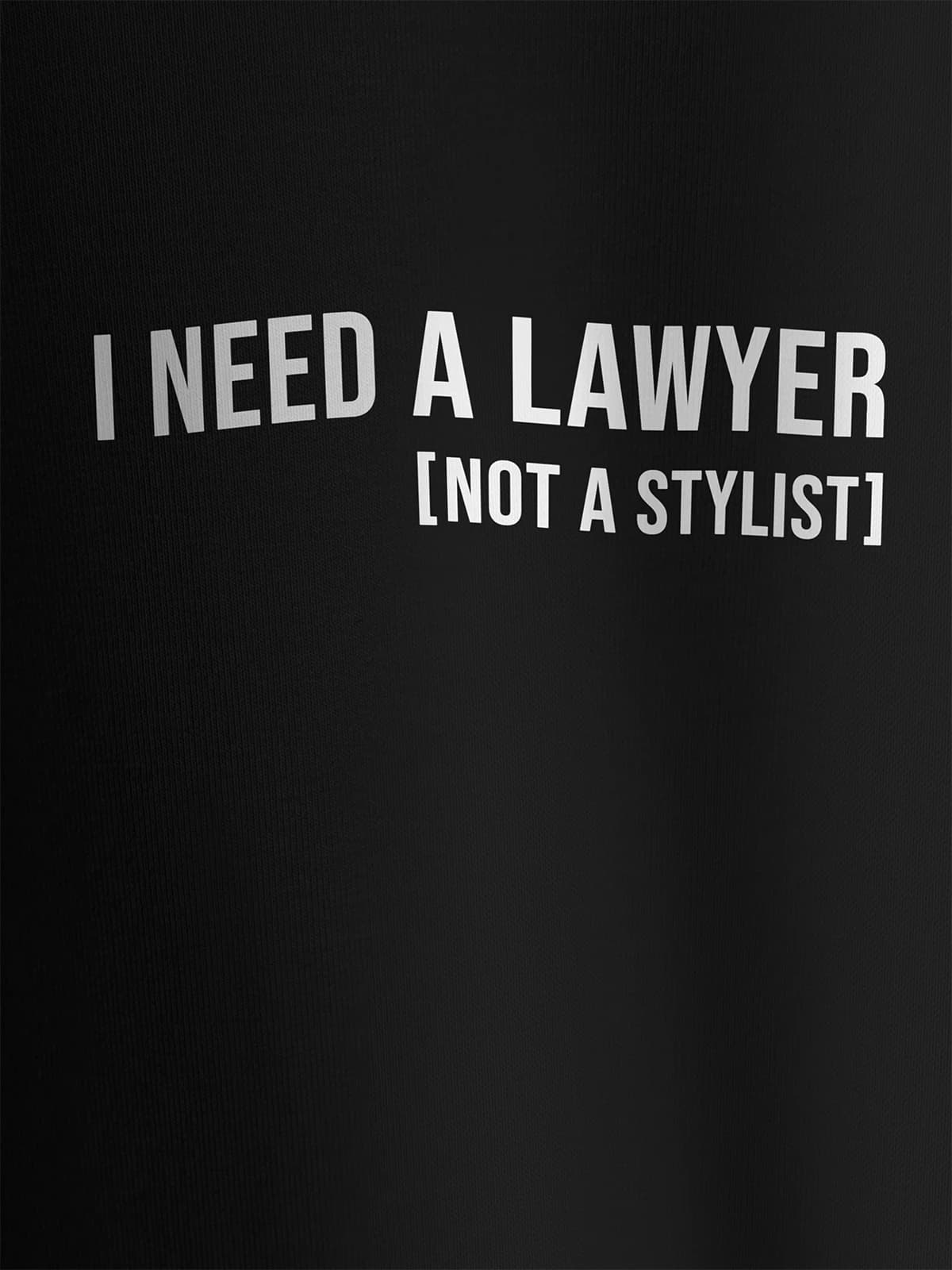 Футболка черная с принтом I need a lawyer not a stylist — миниатюра 2