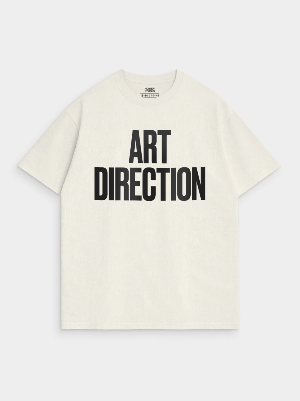 Футболка молочная с принтом Art Direction