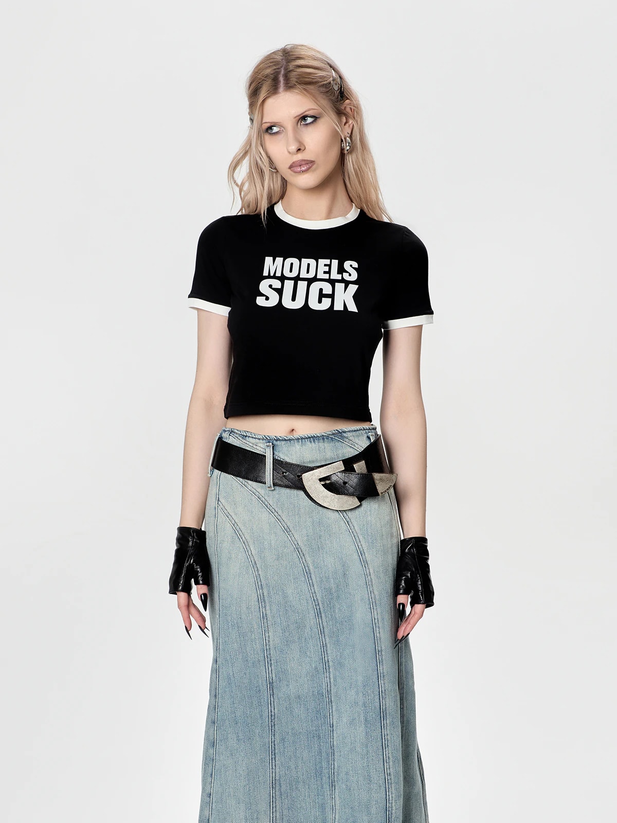 Футболка приталенная черная с принтом Models suck