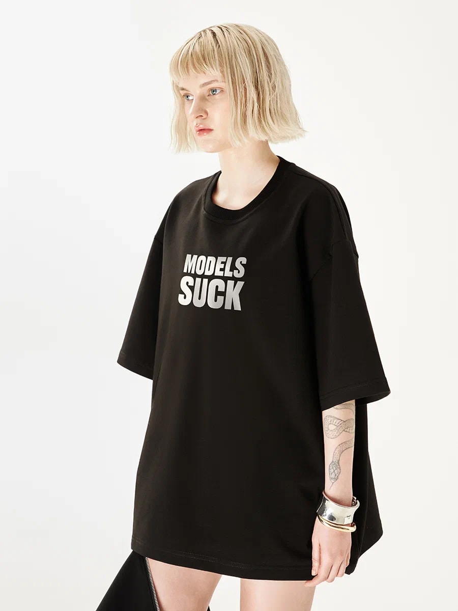 Футболка черная с принтом Models suck